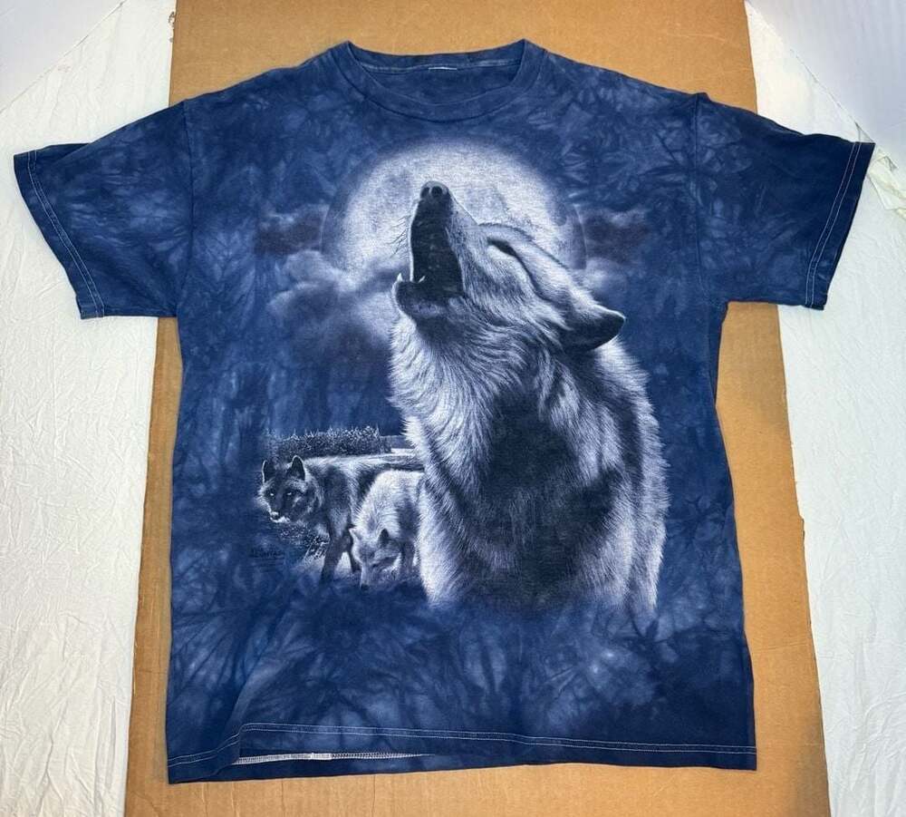 Vintage The Mountain Wolf Howling At The Moon Blue Tie Dye T-Shirt